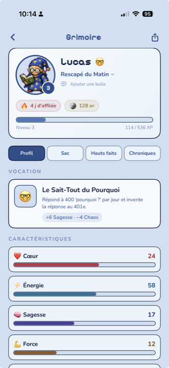 App iOS, le Grimoire : la fiche du héros avec sa vocation et ses caractéristiques (Cœur, Énergie, Sagesse, Force).