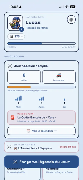 Daybard's home screen on iPhone: the hero, the XP bar, a summary of the day (8 quests, a boss of the day) and the button to forge today's legend.